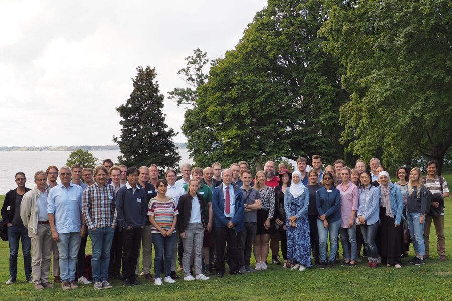 Group photo on the lawn of Örenäs